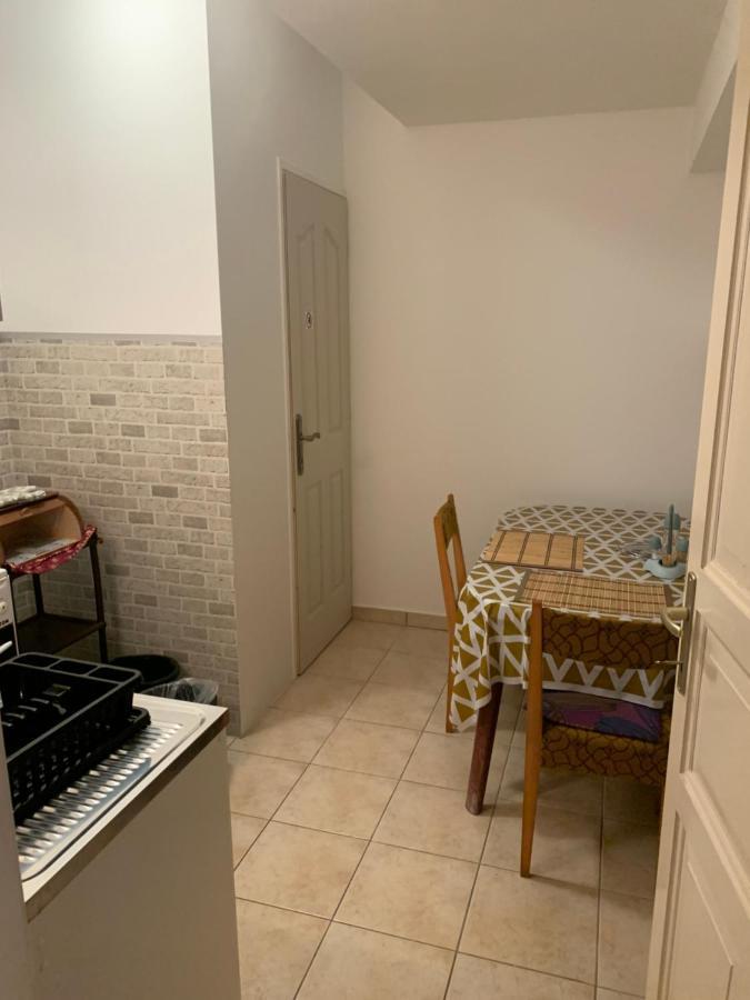 Fonix Apartman Apartment Кестели Екстериор снимка