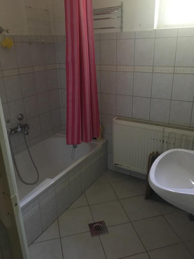 Fonix Apartman Apartment Кестели Екстериор снимка